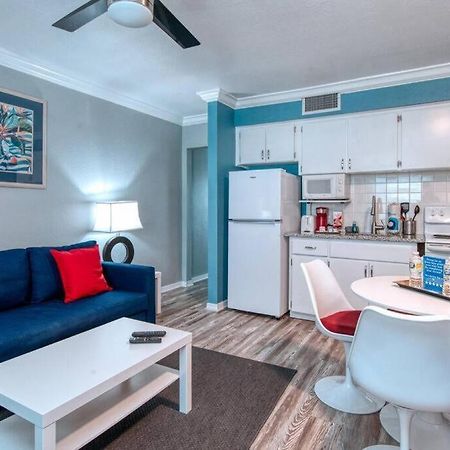 Sunset Beach Suites At Madeira Beach! Pet Friendly With Summer Breezes! - Suite 6 St. Pete Beach Exterior foto